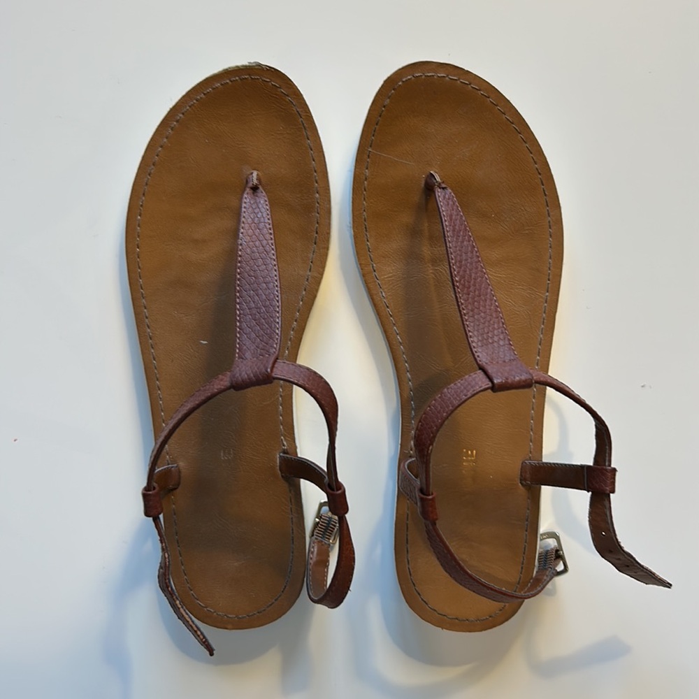 Sandals - Picture 3 of 3